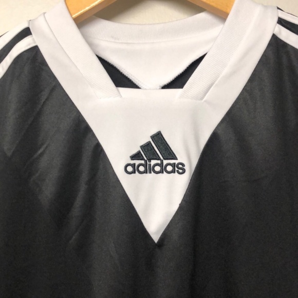 Adidas Formation YL Active T Shirt - Picture 2 of 5